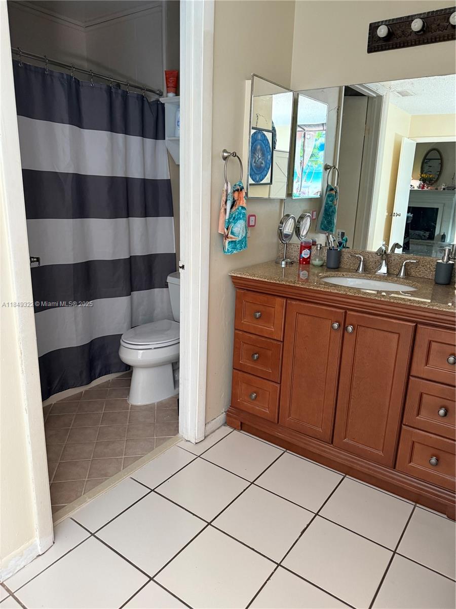 EDGEWATER PARK - Residential