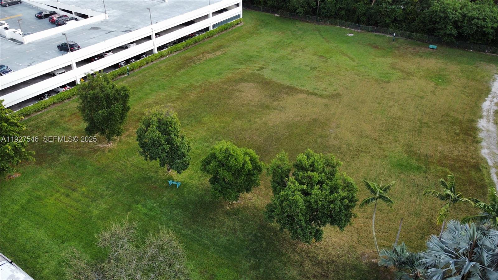 PARC CENTRAL AVENTURA EAS - Residential