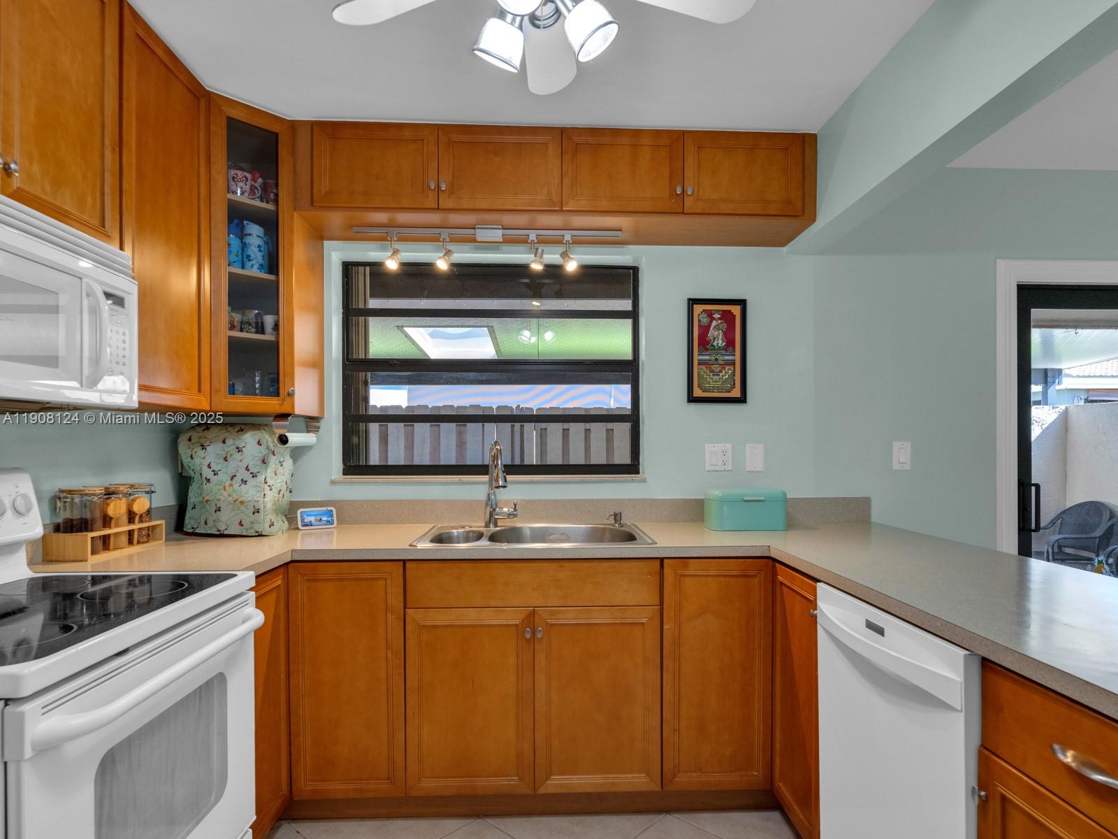 FOREST LAKE - Residential