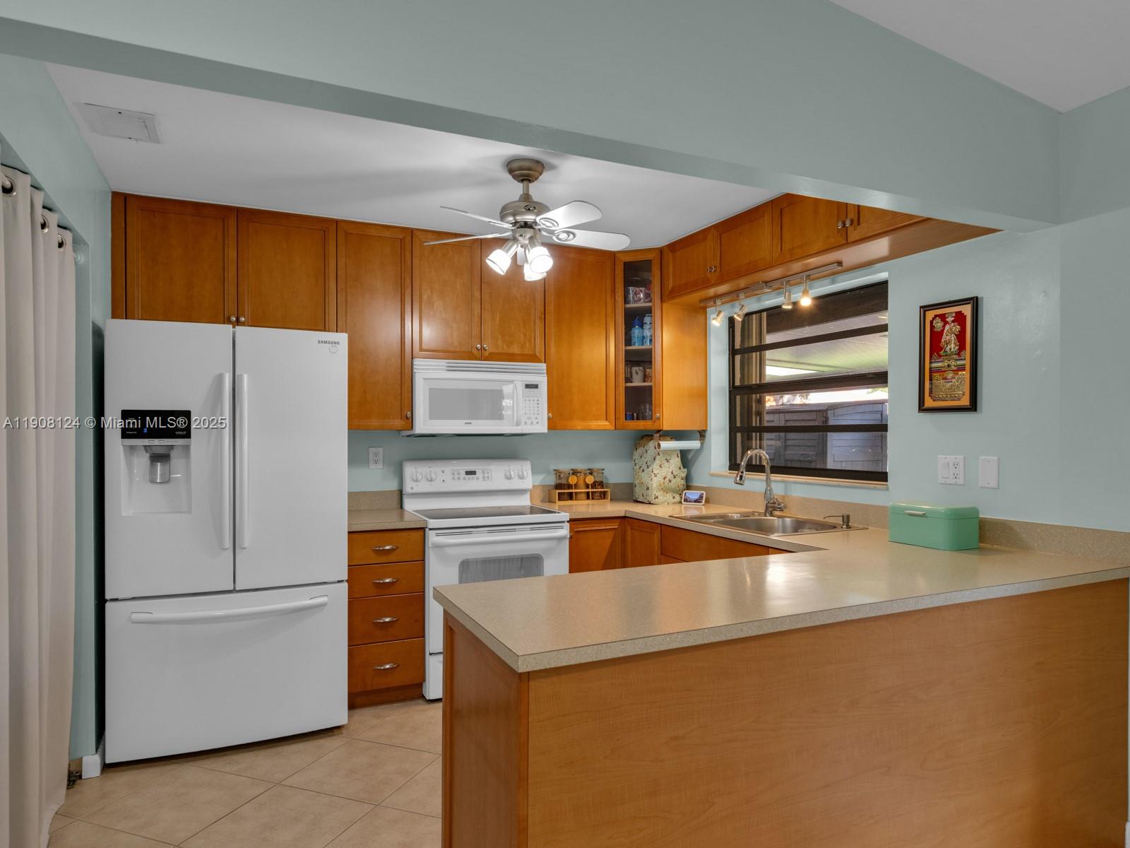 FOREST LAKE - Residential