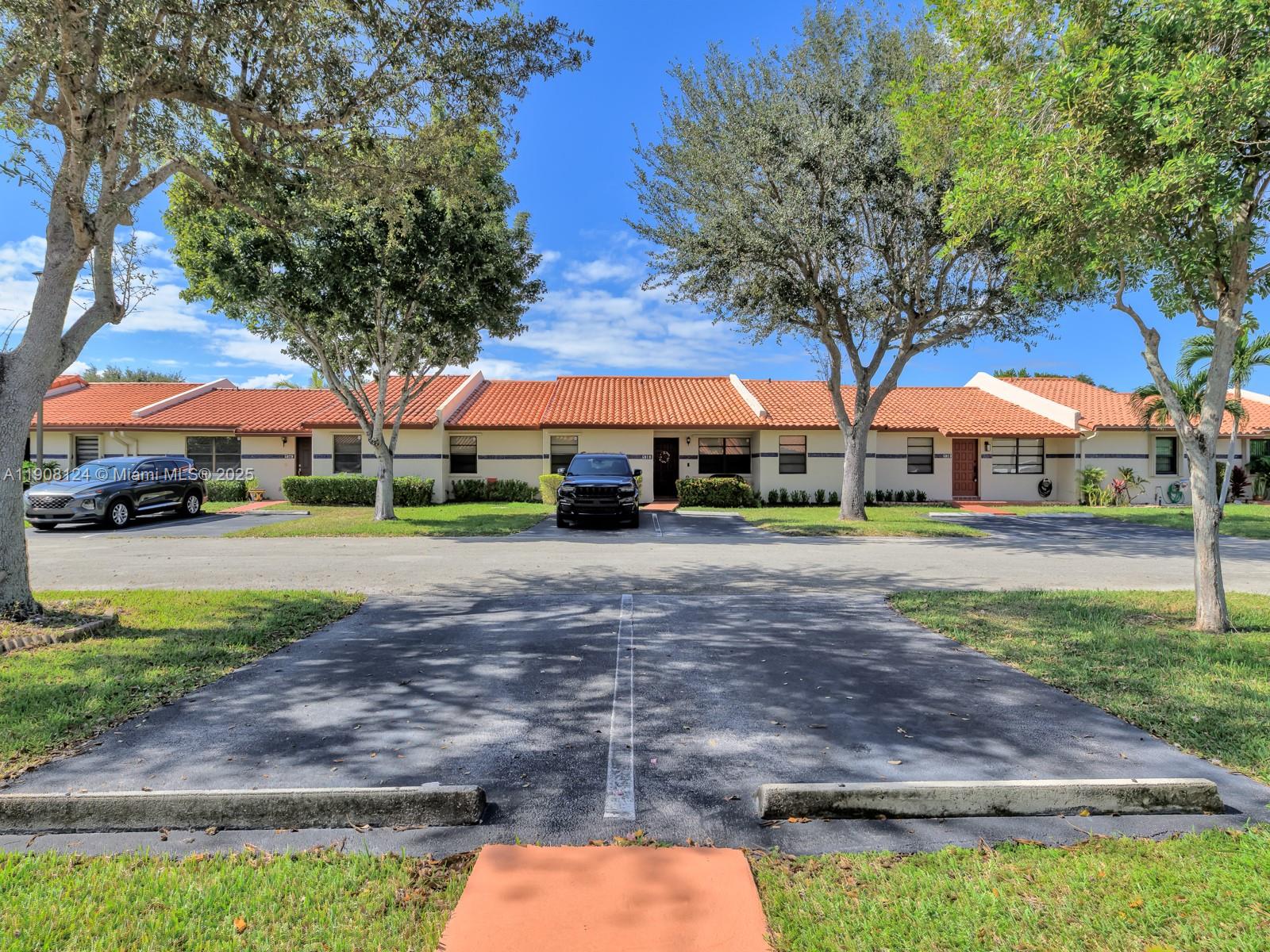 FOREST LAKE - Residential