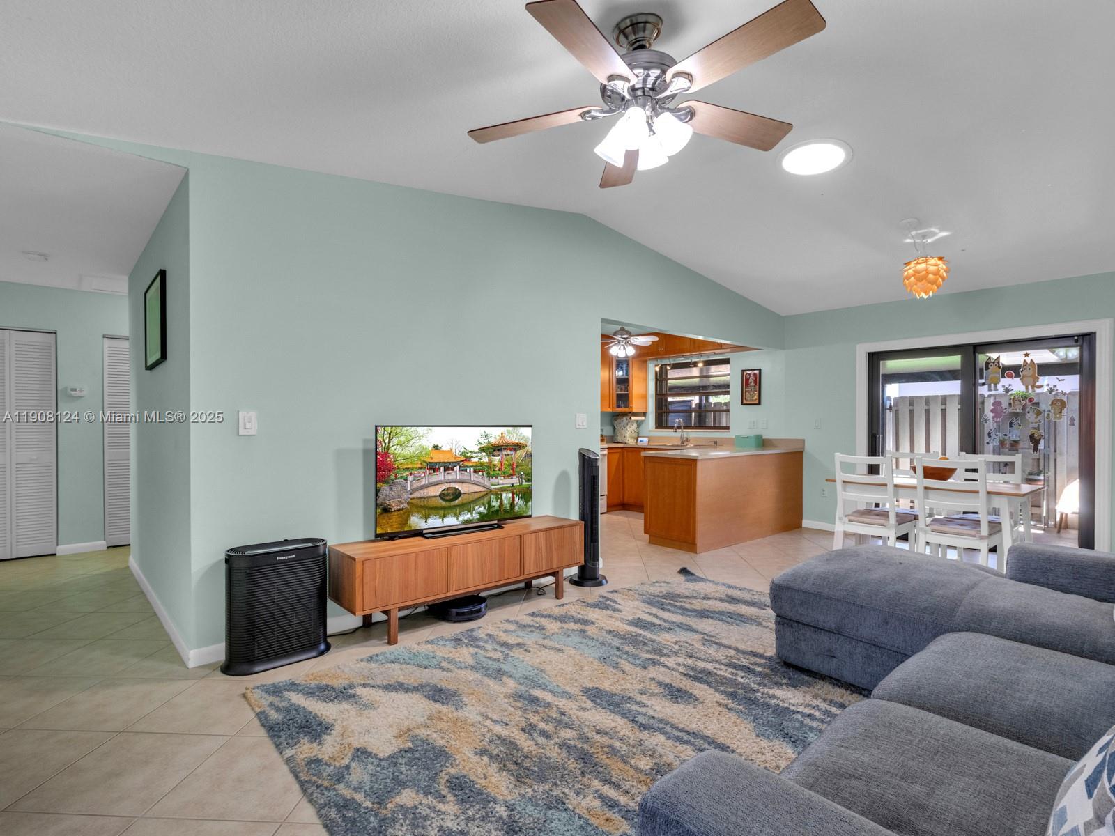 FOREST LAKE - Residential