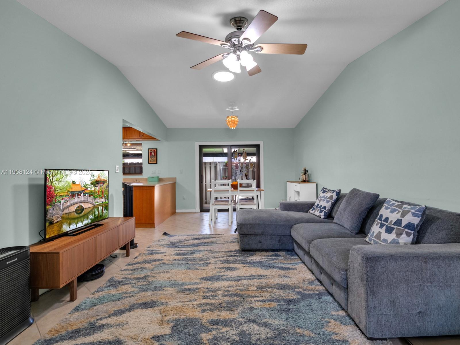 FOREST LAKE - Residential