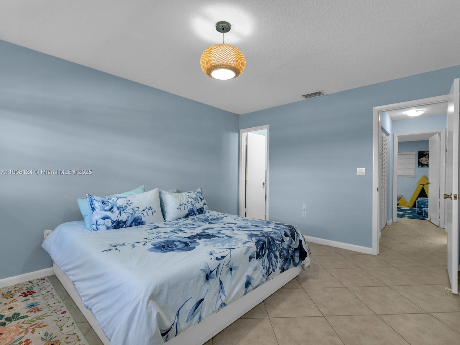 FOREST LAKE - Residential