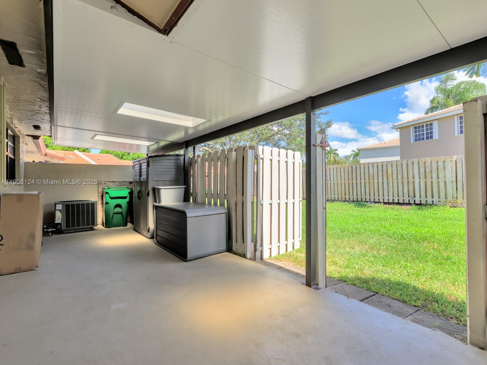 FOREST LAKE - Residential