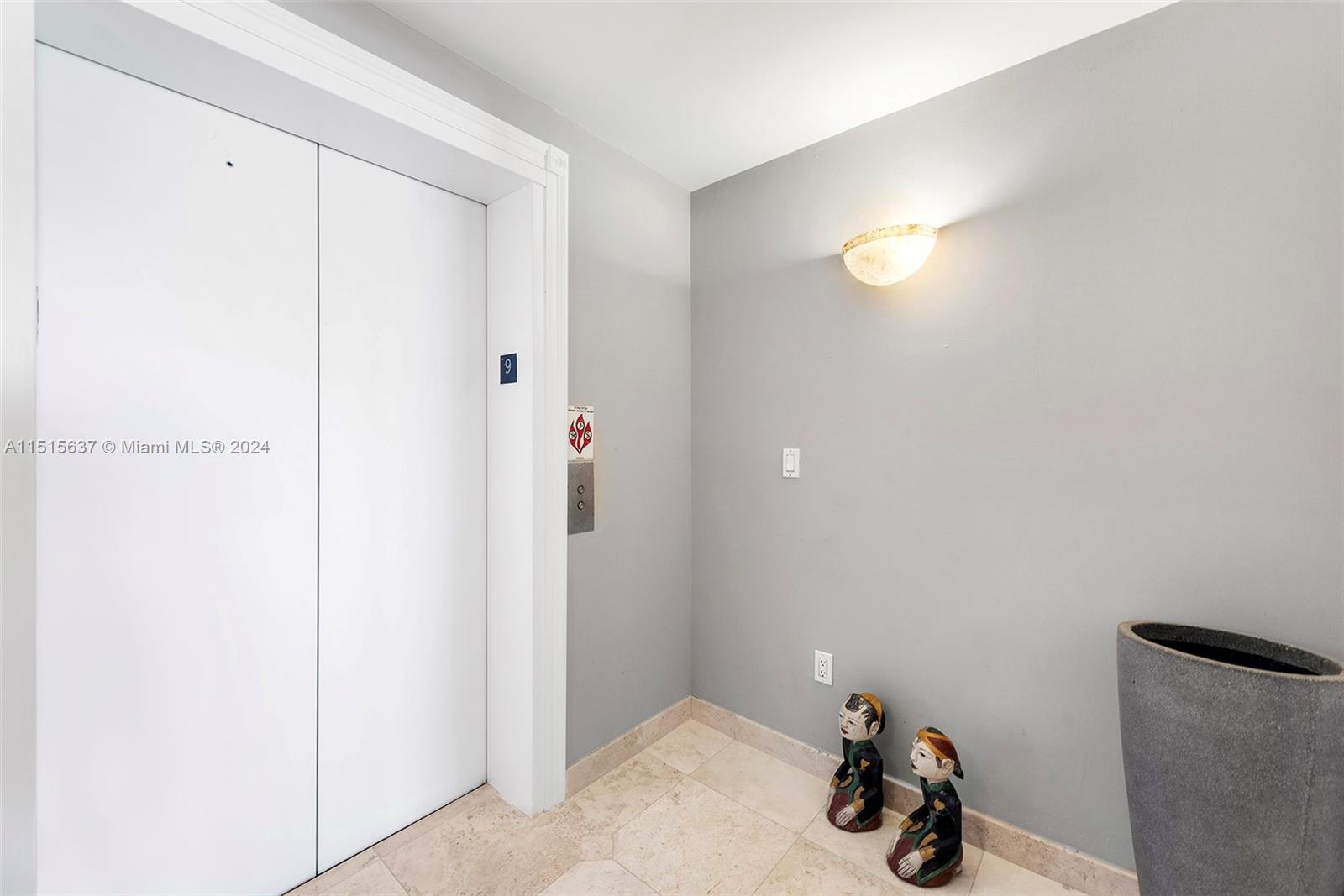 GRAND BAY RESIDENCES COND - Residential