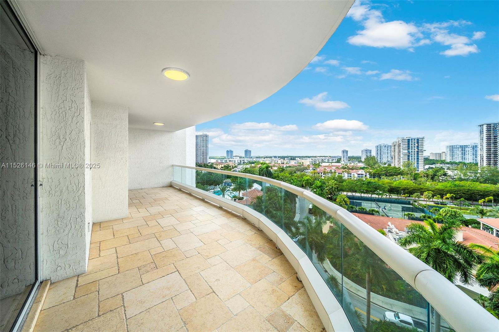 BELLAMARE @ WILLIAMS ISLA - Residential