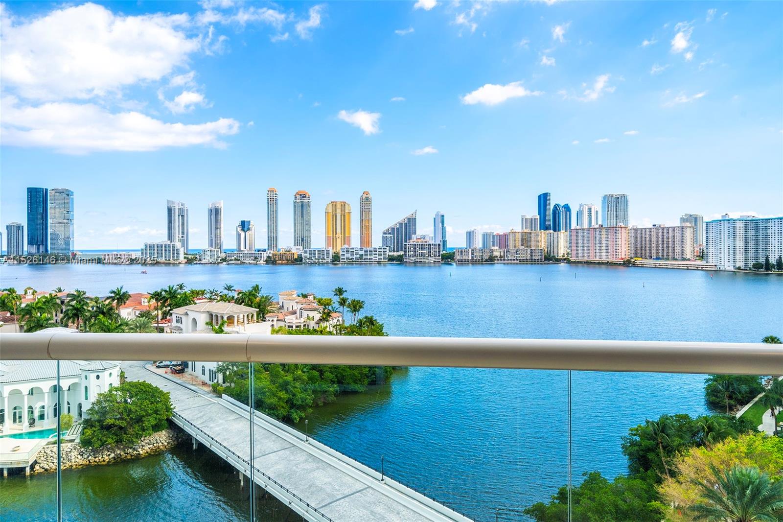 BELLAMARE @ WILLIAMS ISLA - Residential