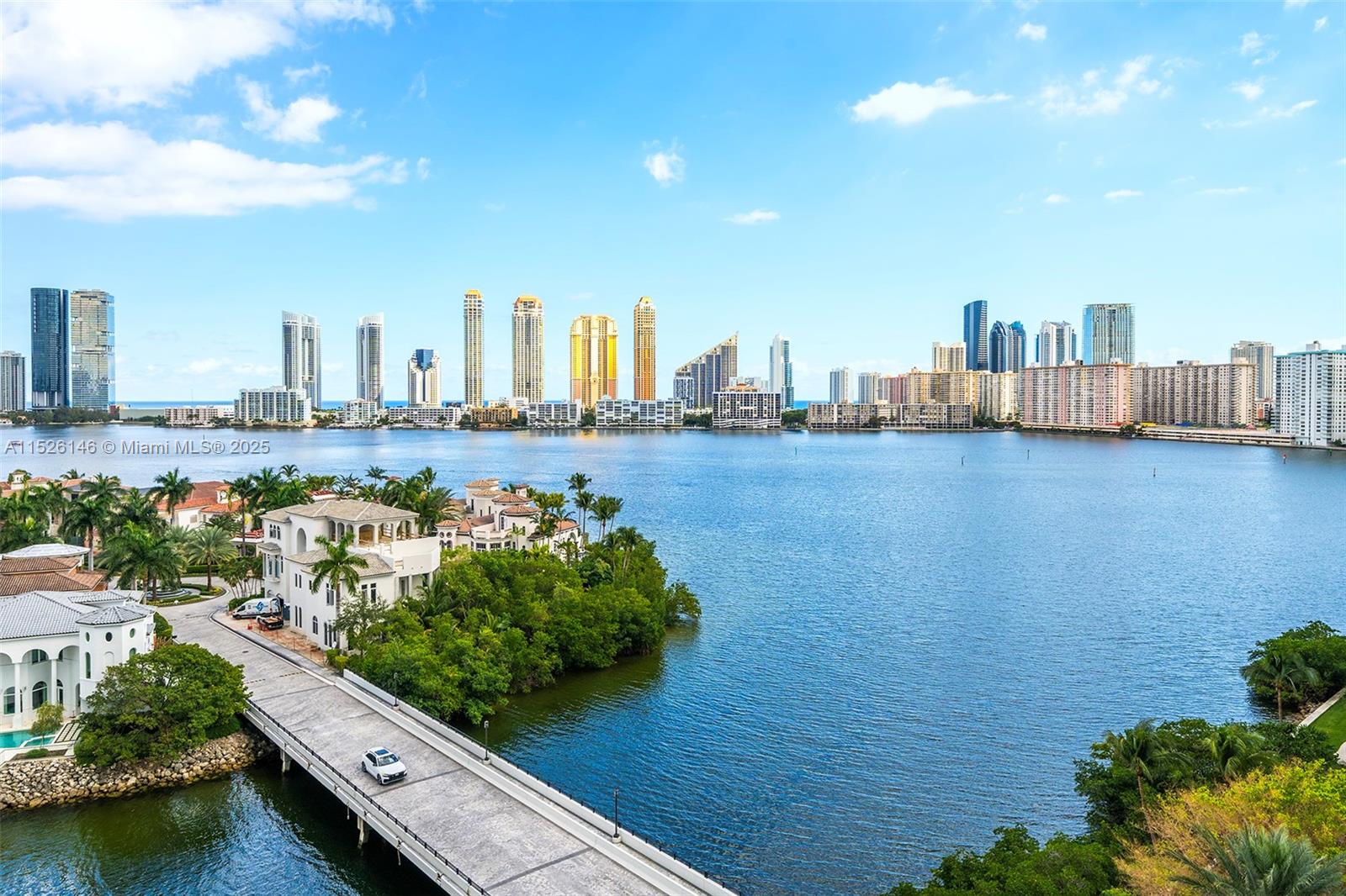 BELLAMARE @ WILLIAMS ISLA - Residential