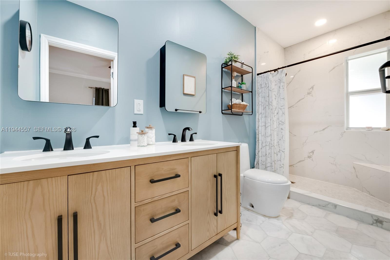 KENDALWOOD ESTATES - Residential