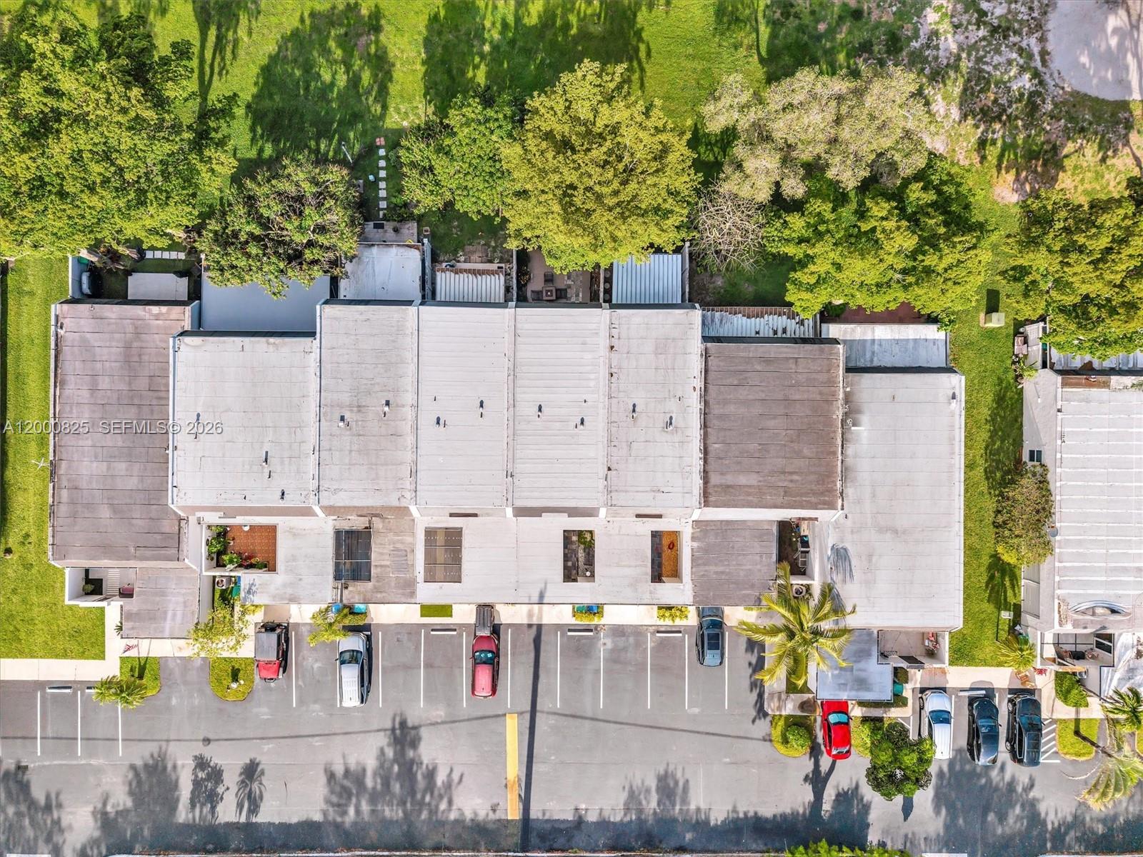 COUNTRY CLUB OF MIAMI - F - Residential