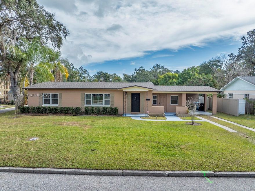 This property is located minutes from downtown Orlando, Camping World Stadium and The Kia Center. Easily accessible to I-4, 408, John Young Parkway and Colonial Dr. This property is zoned O-1/T  for office/residential use.The property is able to have another structure up to 1000 Sq ft.The property is currently being used as a residential dwelling.The property has 3 bedrooms and 2 Baths.The rooms can be easily converted to office space as well as an additional room with a separate entrance. This property would make a great recording studio, content room, AirB&B, Beauty suites, tax office, Law office, daycare etc...Also listed under residential MLS#A11955571