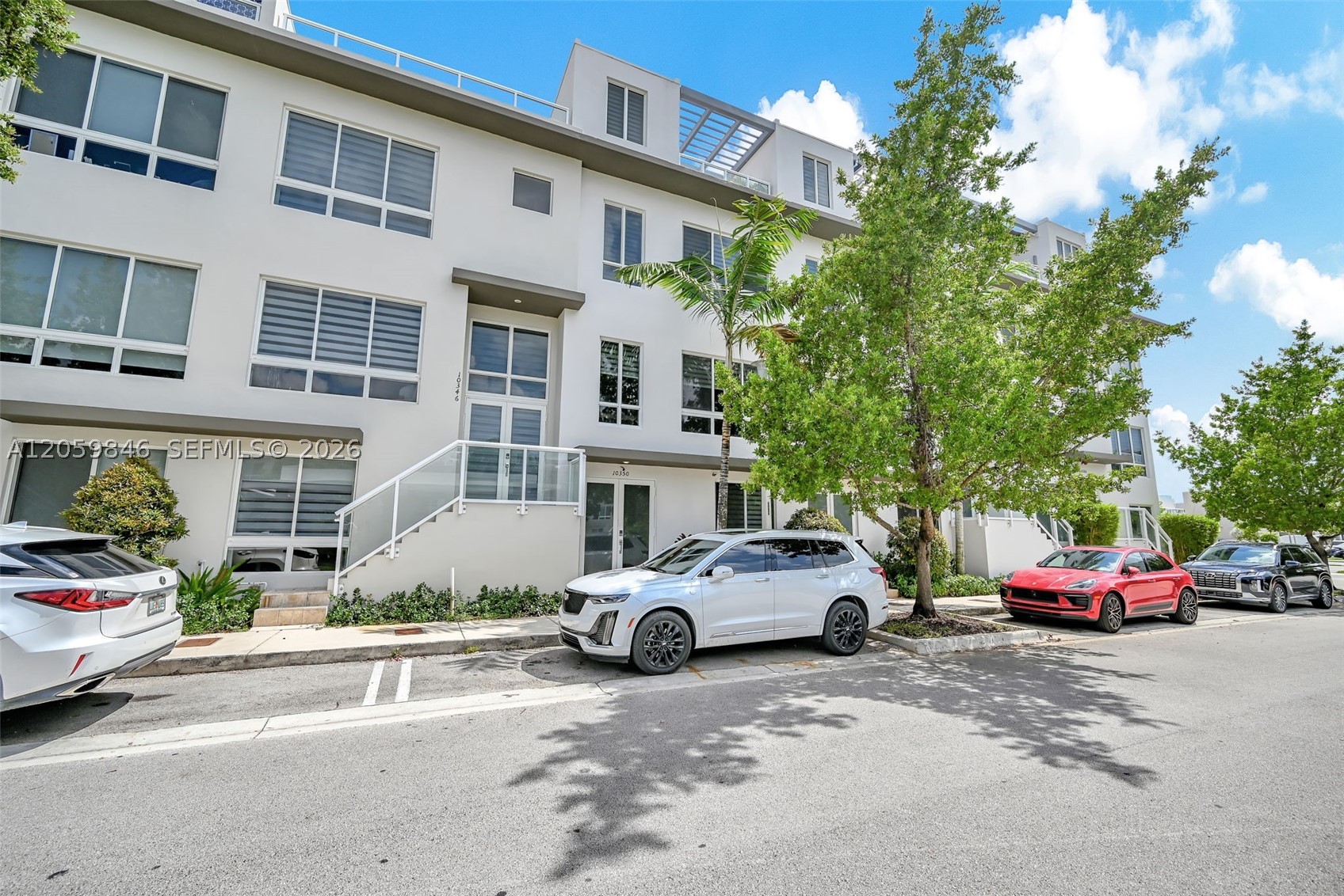 10350 NW 64th St