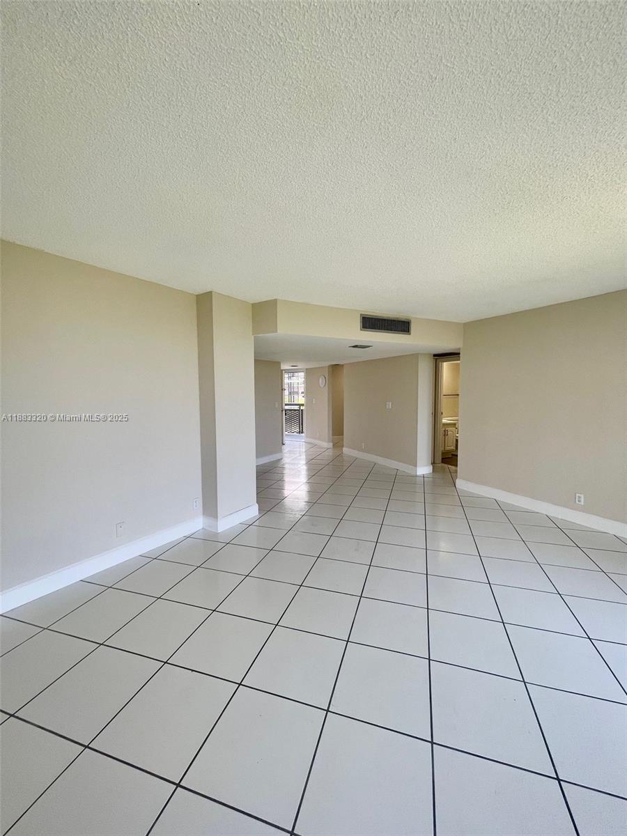 BISCAYA IV CONDO - Residential Lease