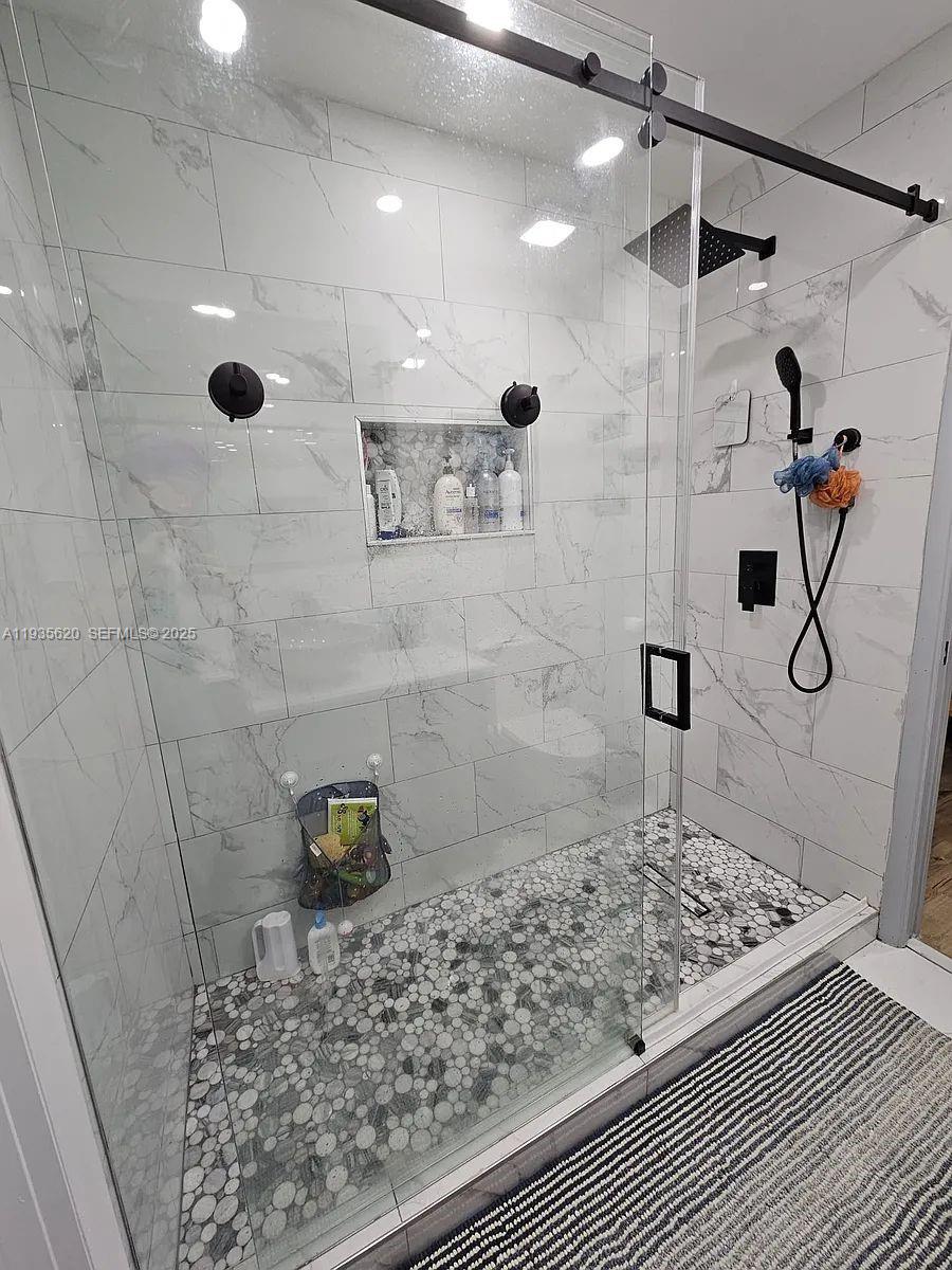 CUTLER RIDGE MANOR ESTATE - Residential