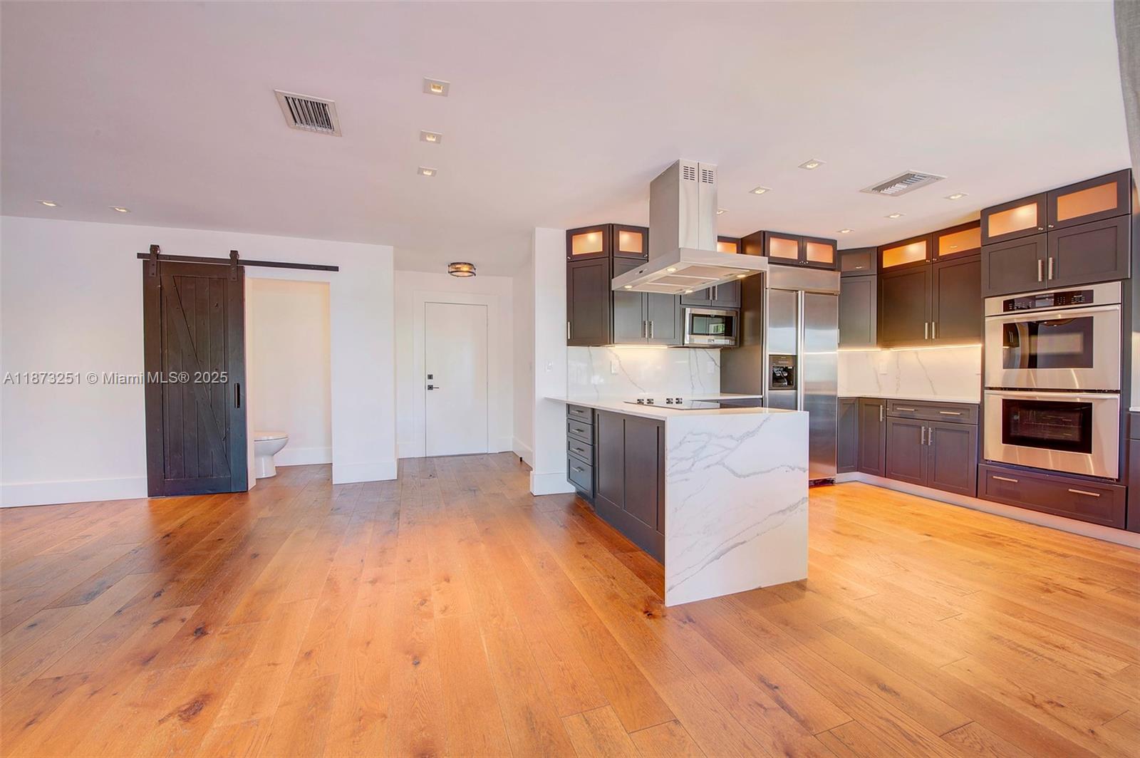 LANDINGS FIRST SEC - Residential Lease