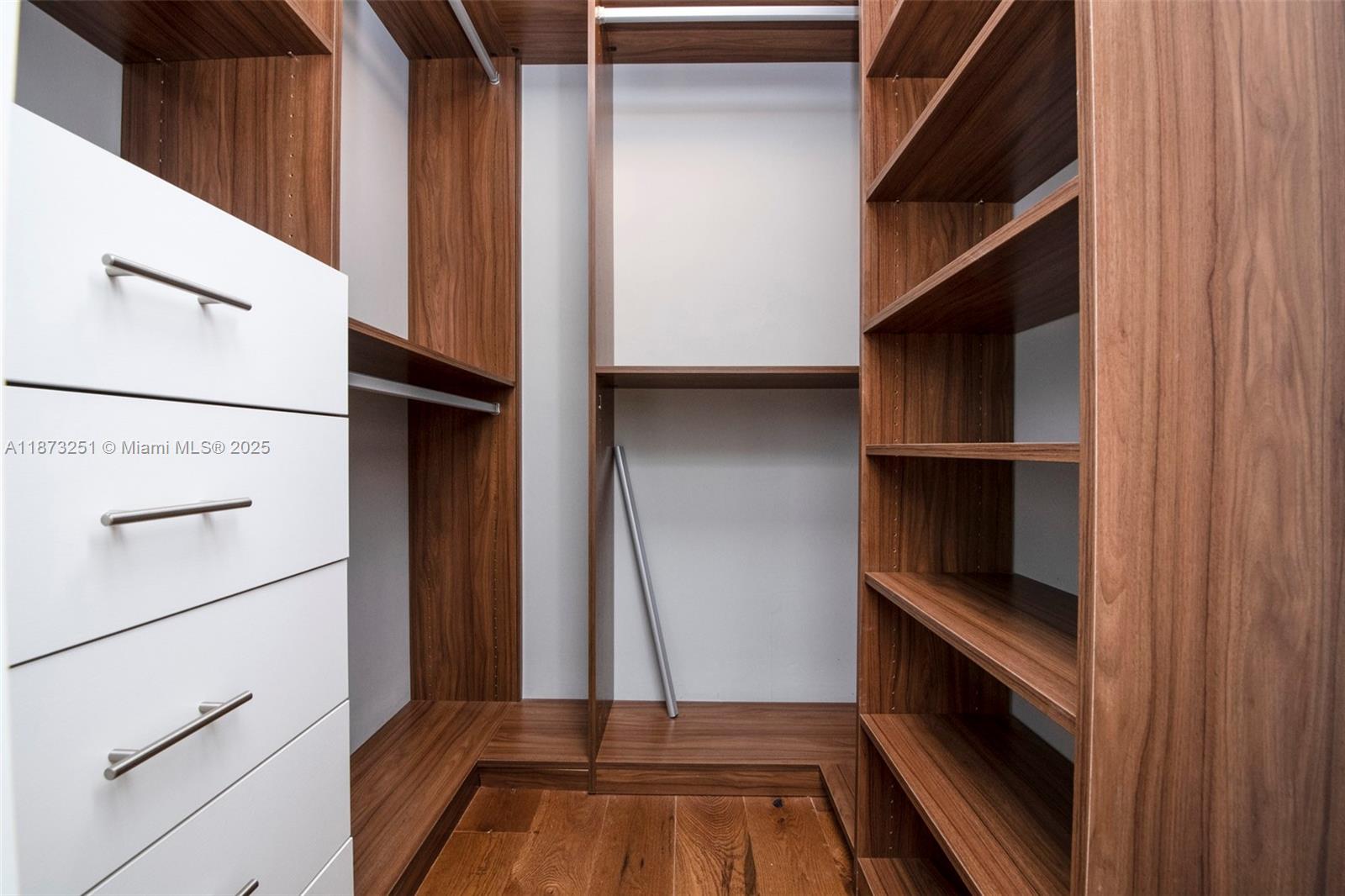 LANDINGS FIRST SEC - Residential Lease