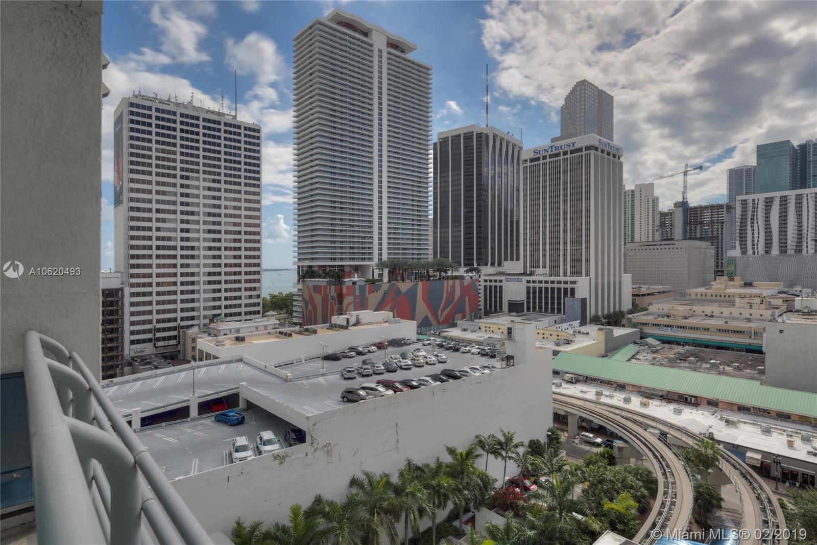 THE LOFT DOWNTOWN II COND - Residential