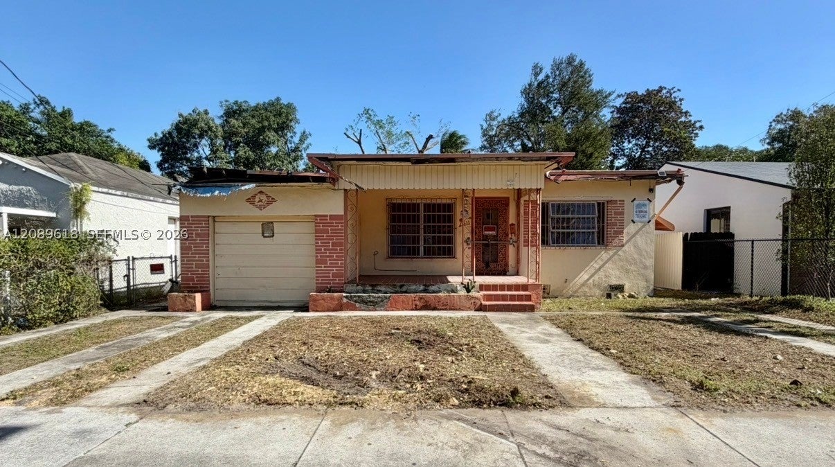 3233 NW 13th Ave