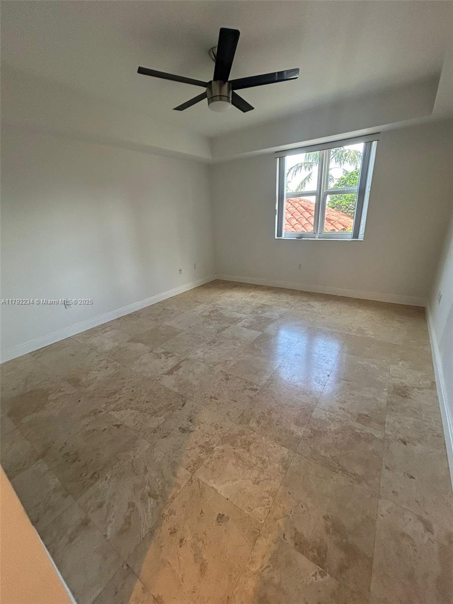 TURNBERRY VILLAGE SO TOWE - Residential