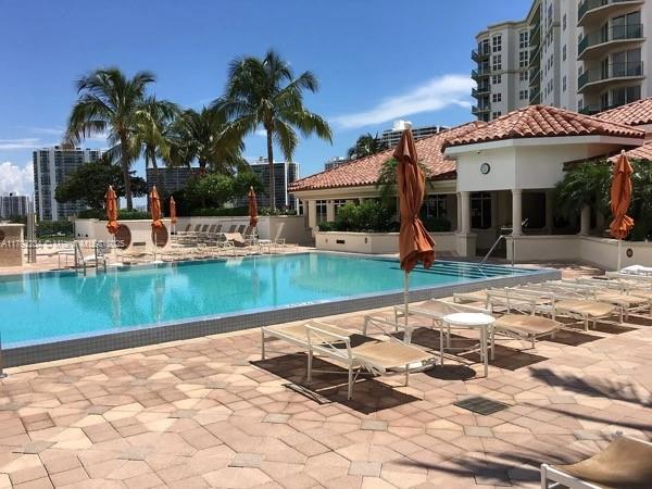 TURNBERRY VILLAGE SO TOWE - Residential