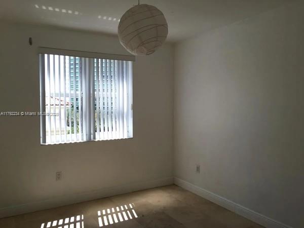 TURNBERRY VILLAGE SO TOWE - Residential