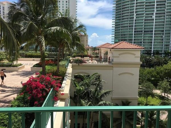 TURNBERRY VILLAGE SO TOWE - Residential
