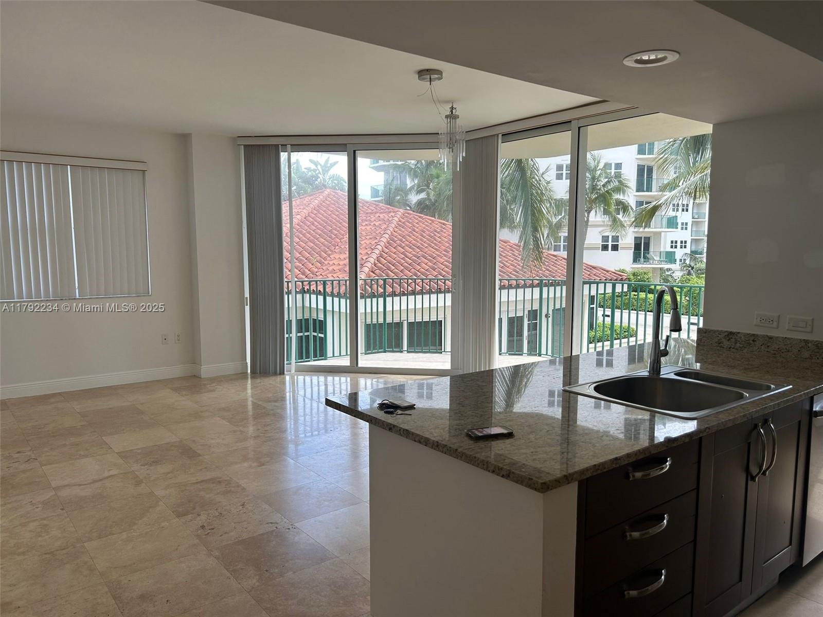 TURNBERRY VILLAGE SO TOWE - Residential