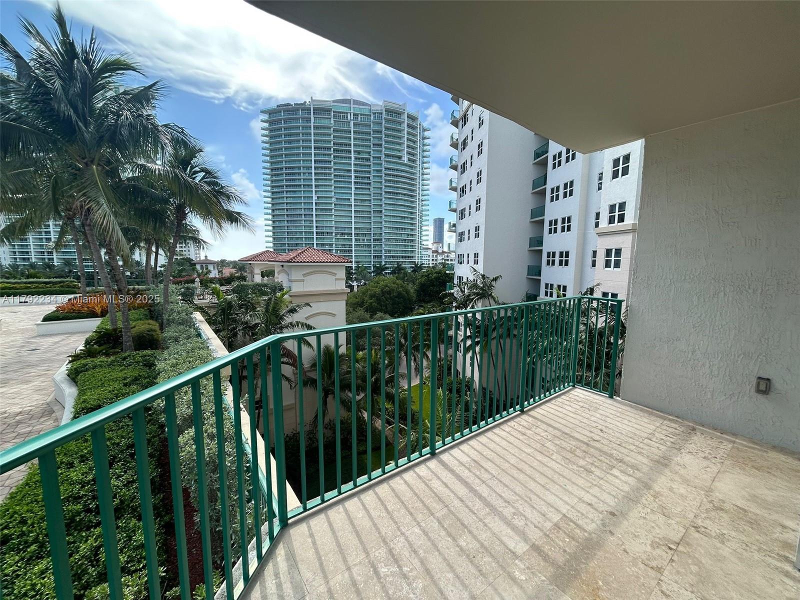 TURNBERRY VILLAGE SO TOWE - Residential