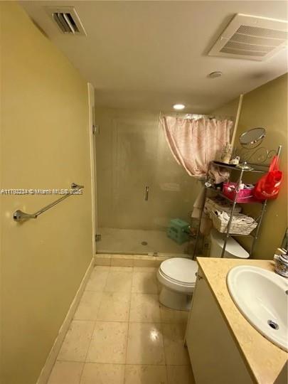 TURNBERRY VILLAGE SO TOWE - Residential