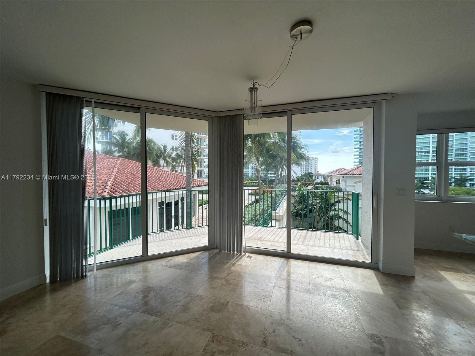 TURNBERRY VILLAGE SO TOWE - Residential