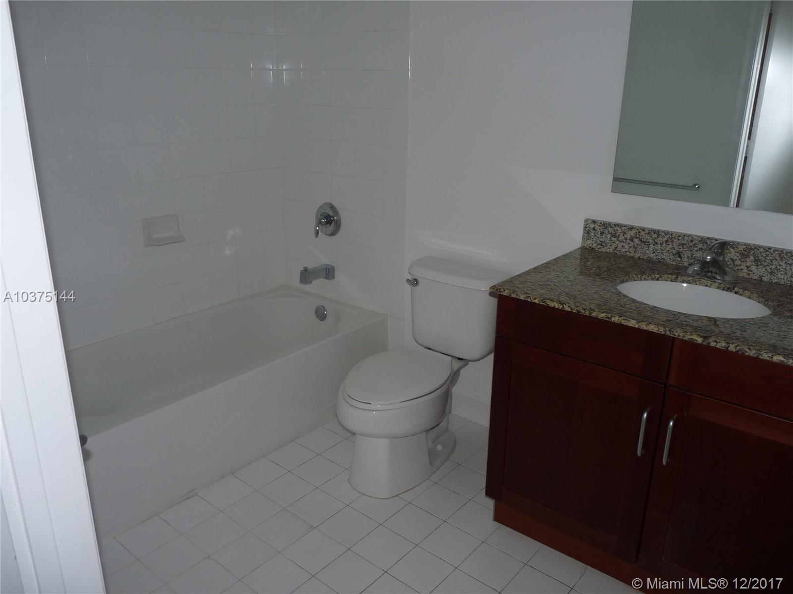 DOWNTOWN DADELAND CONDO N - Residential Lease