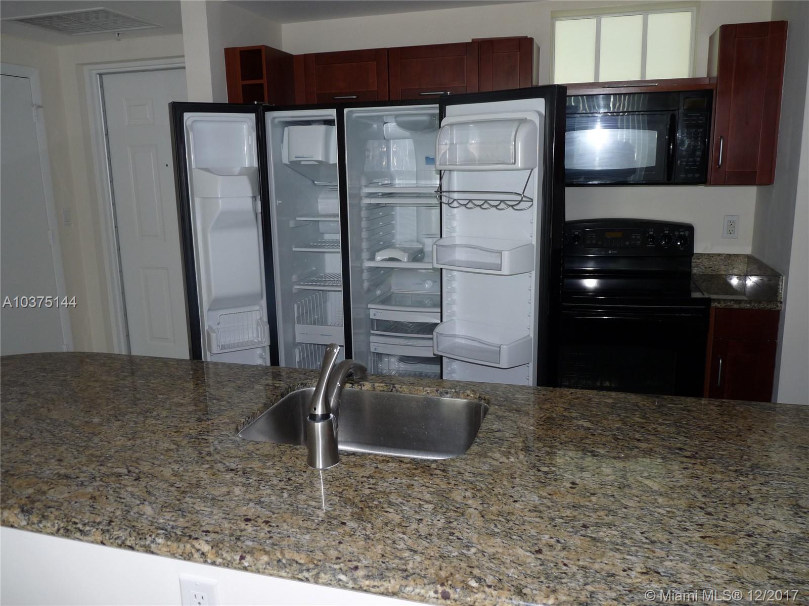 DOWNTOWN DADELAND CONDO N - Residential Lease
