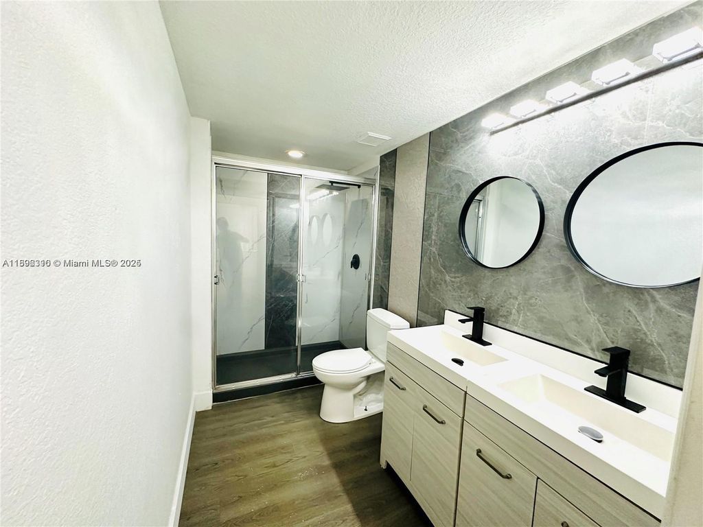 Photo of 1962 Freeport Lane #1962, Riviera Beach, FL 33404 (MLS # A11896310)