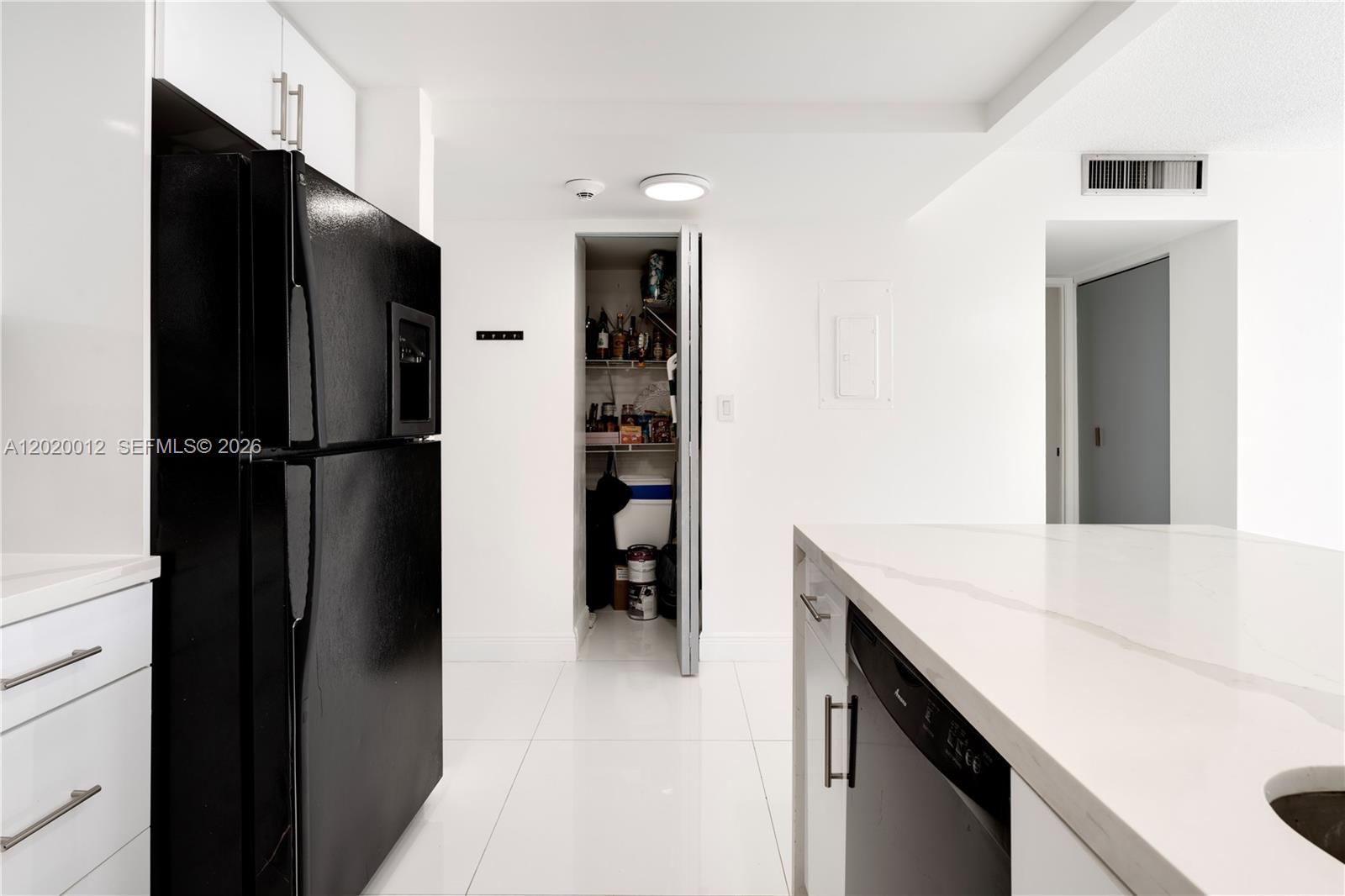 CHARTER CLUB CONDO - Residential