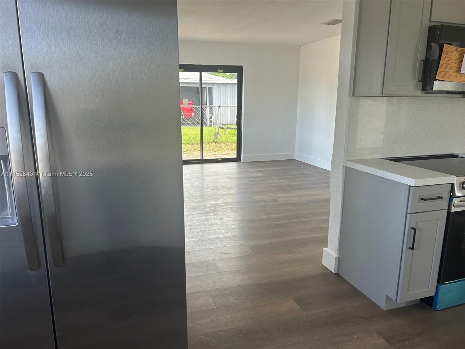 1621 NW 27th Ter