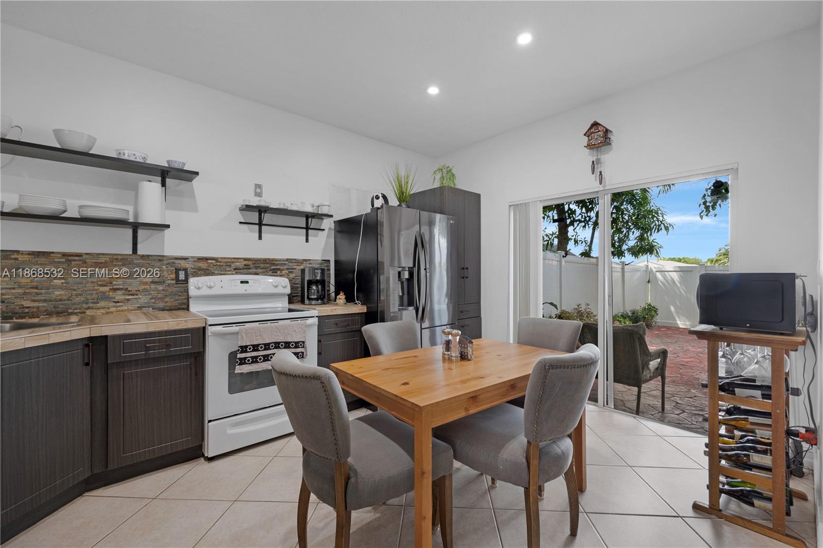 REPLAT OF PORTION OF M P - Residential