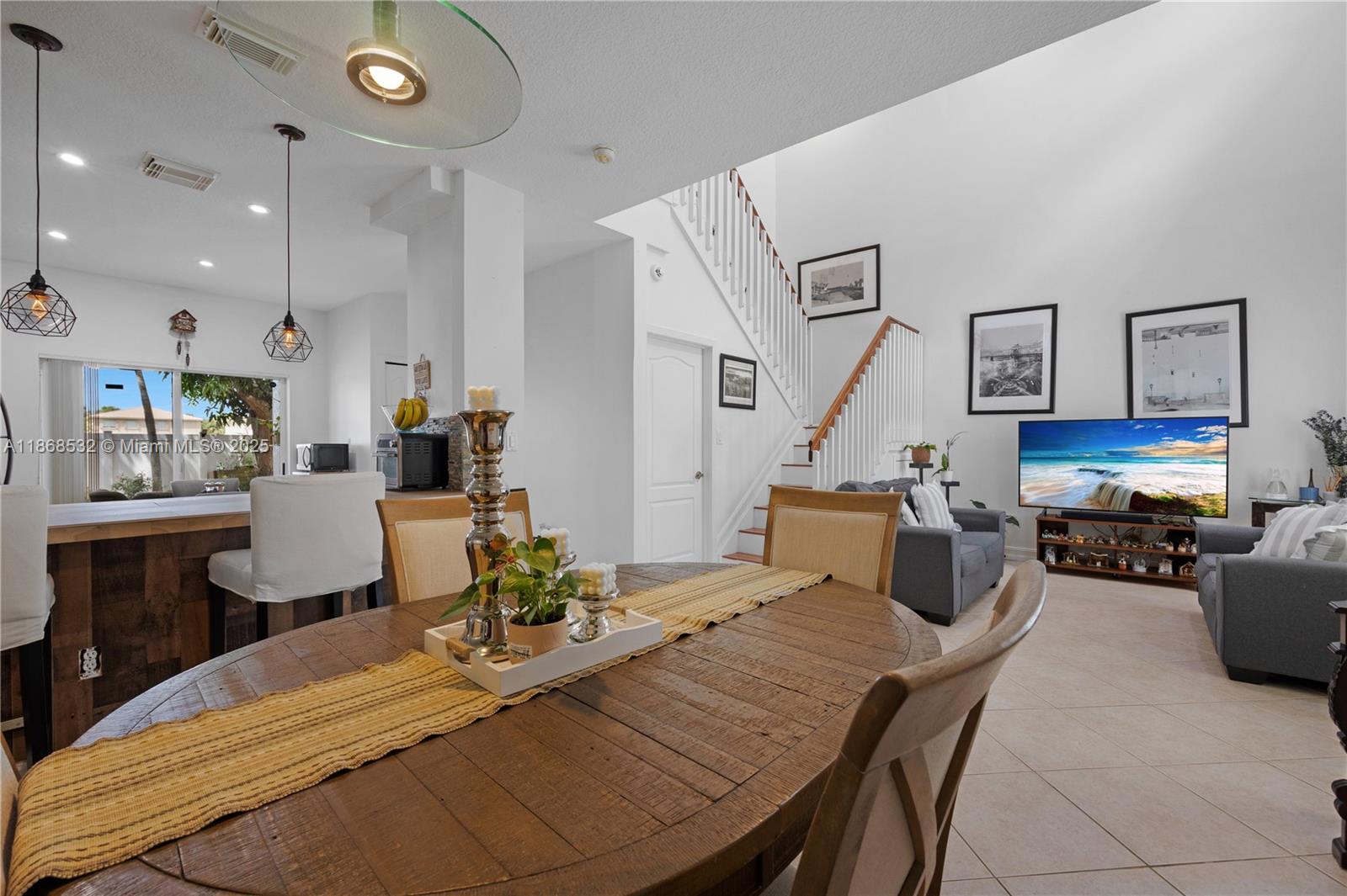 REPLAT OF PORTION OF M P - Residential