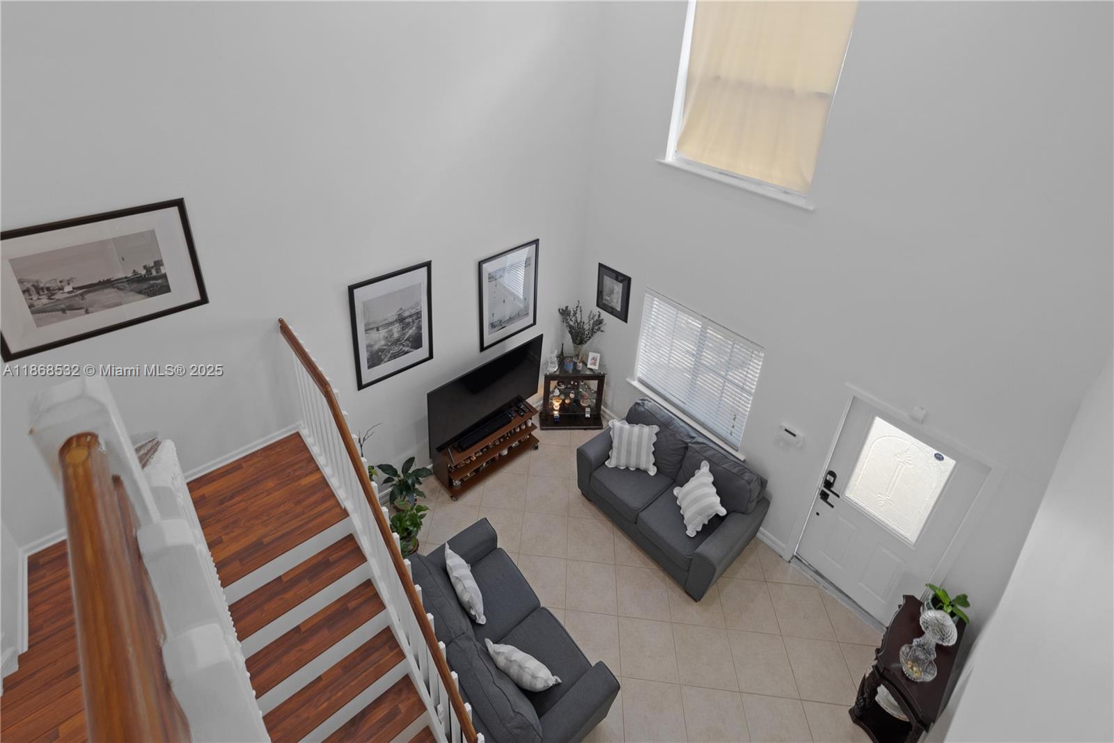 REPLAT OF PORTION OF M P - Residential