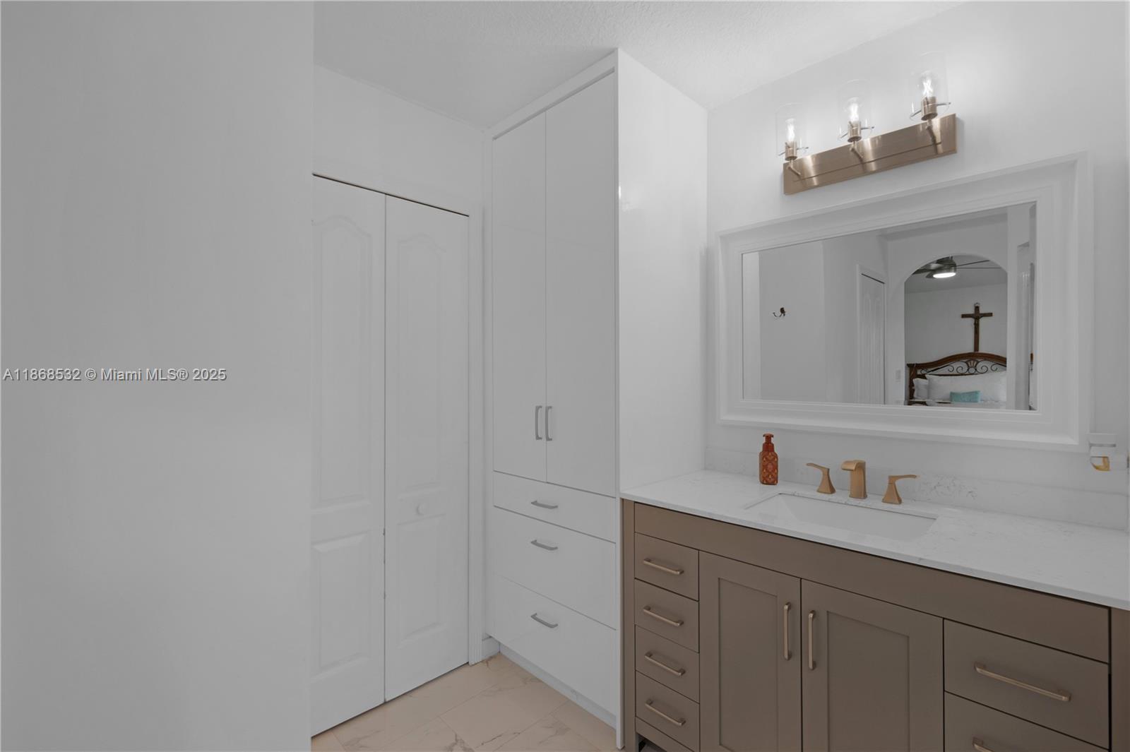 REPLAT OF PORTION OF M P - Residential