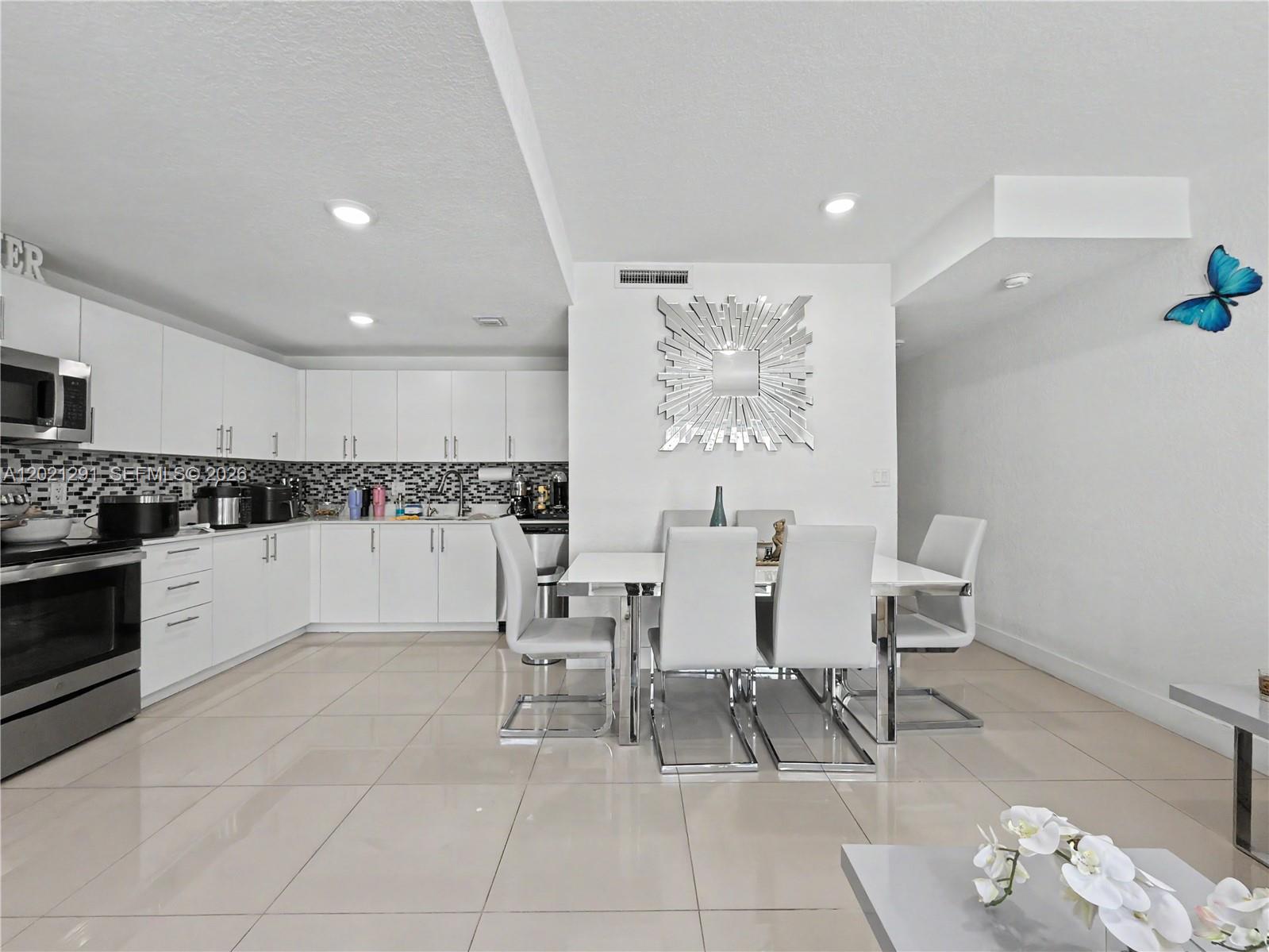 PARADISE ONE - Residential