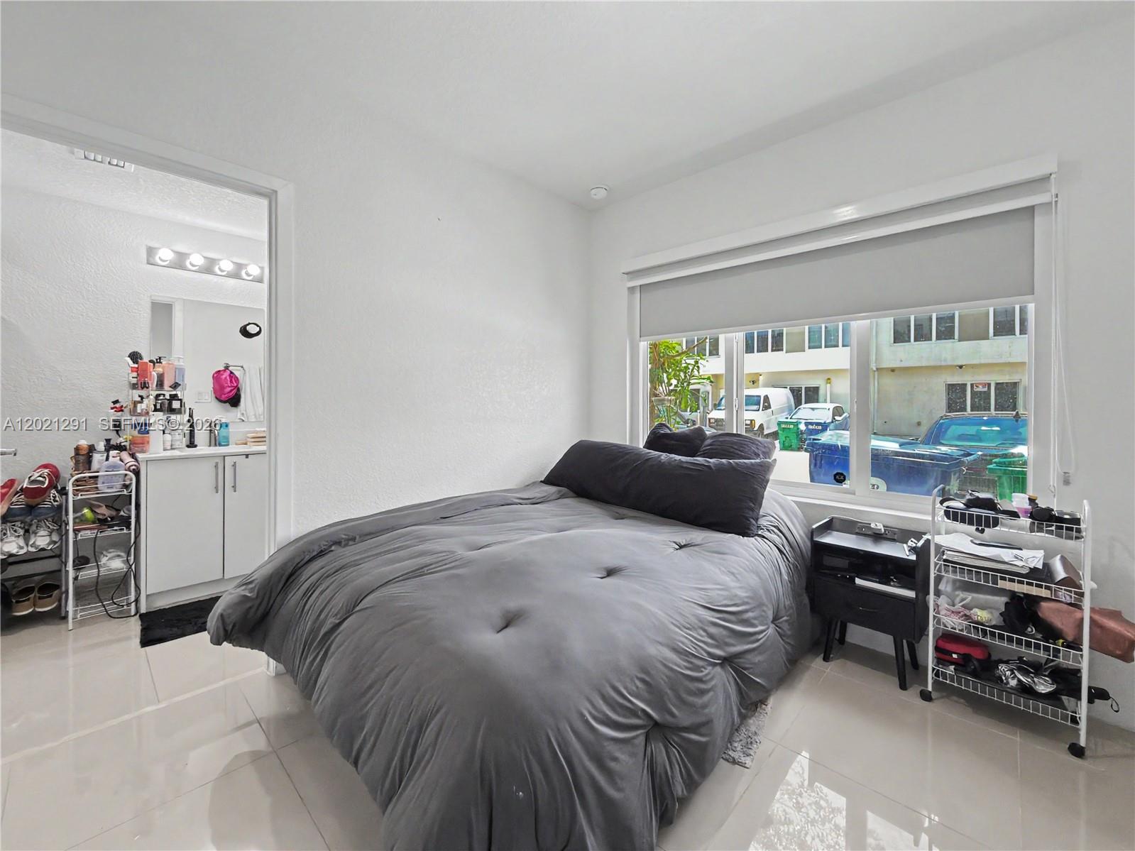 PARADISE ONE - Residential