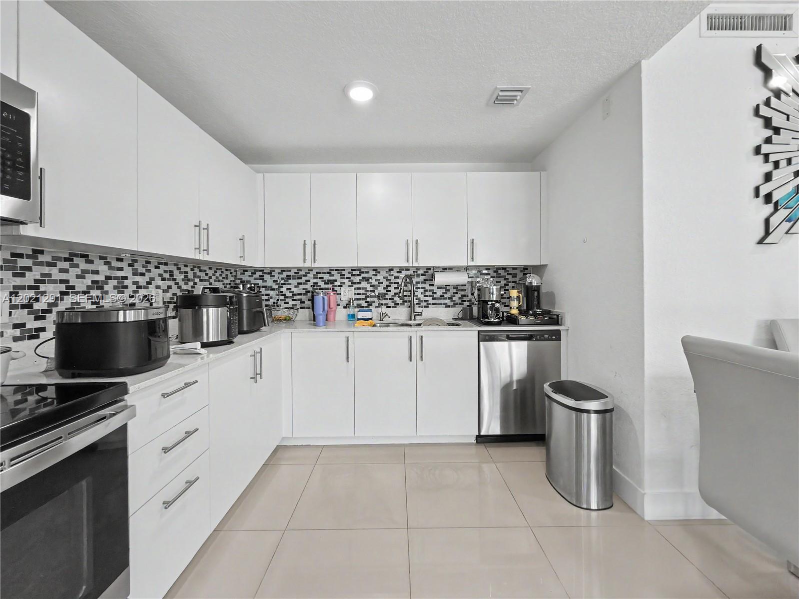 PARADISE ONE - Residential