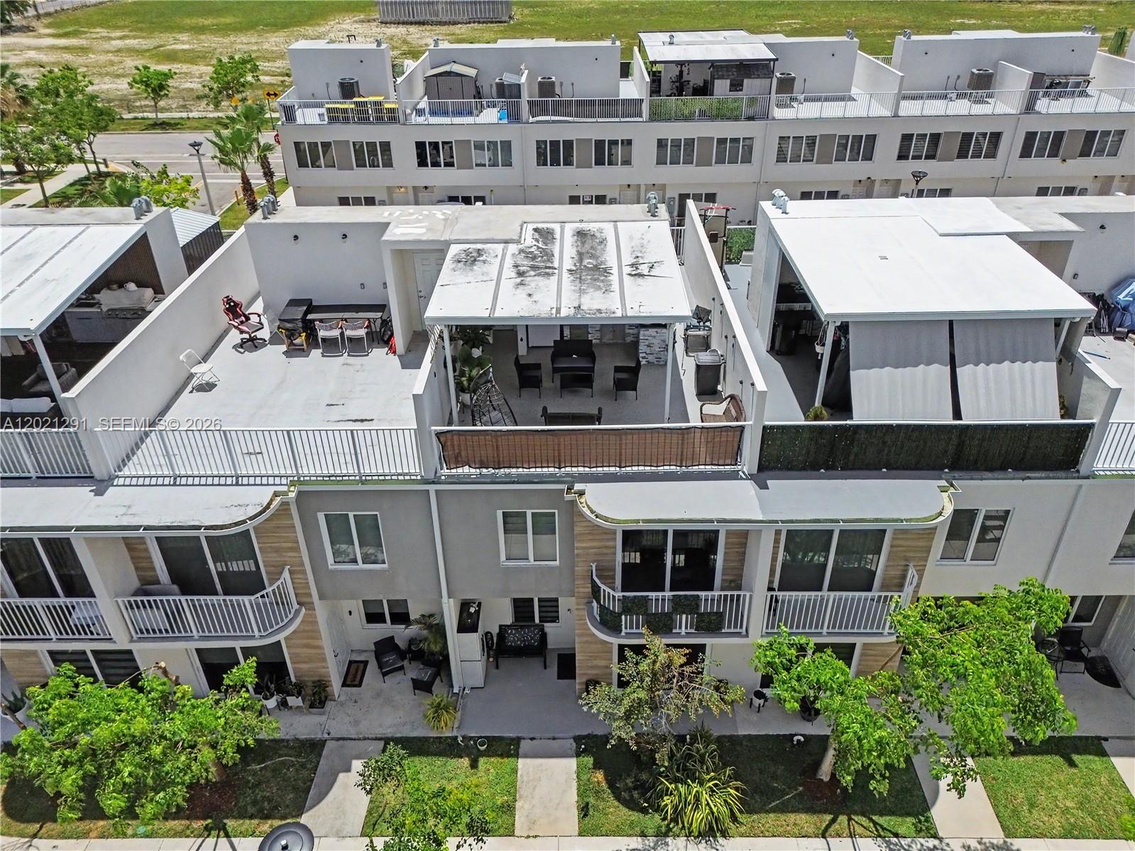 PARADISE ONE - Residential
