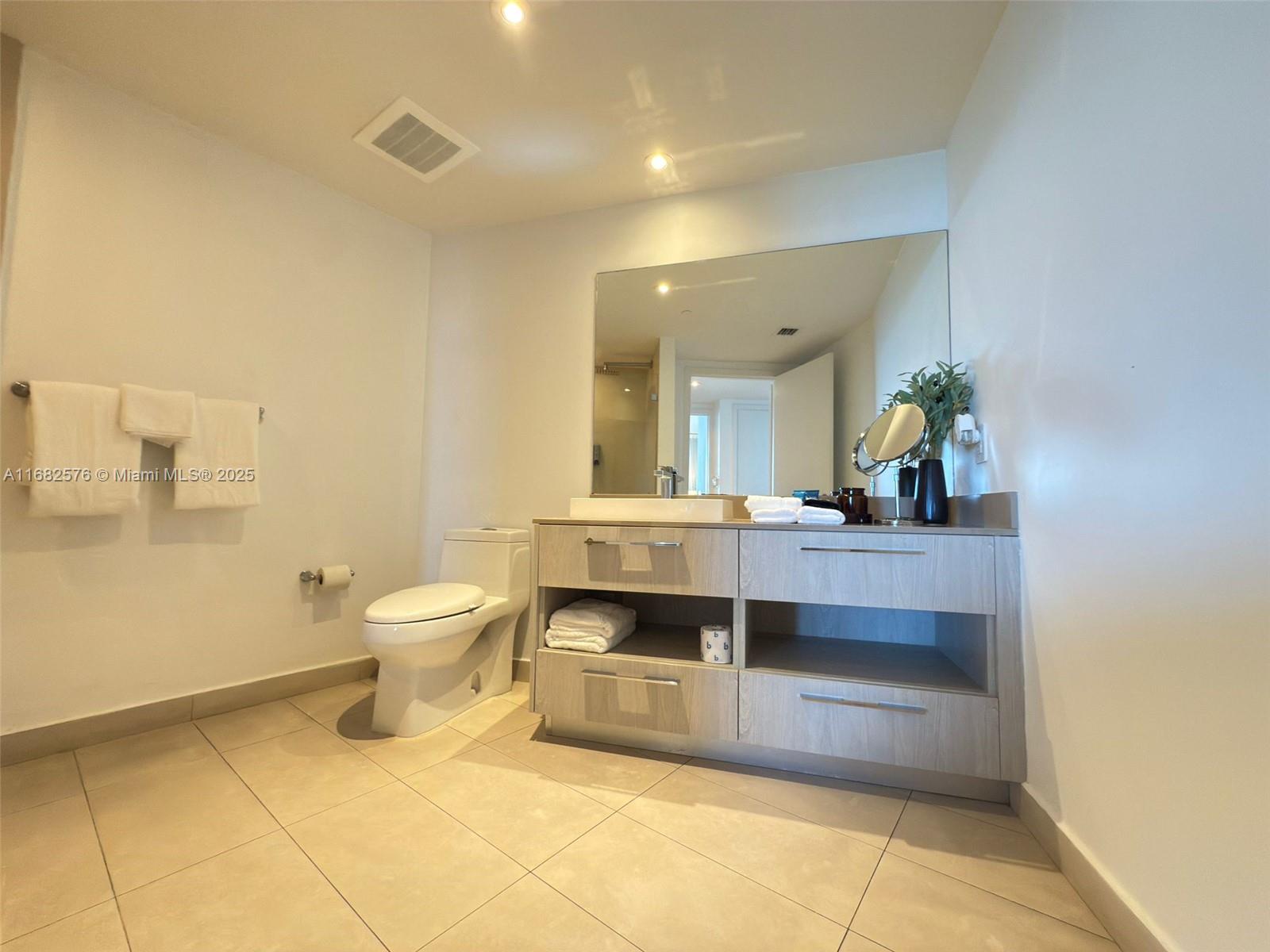 4111 SOUTH OCEAN DRIVE CO - Residential