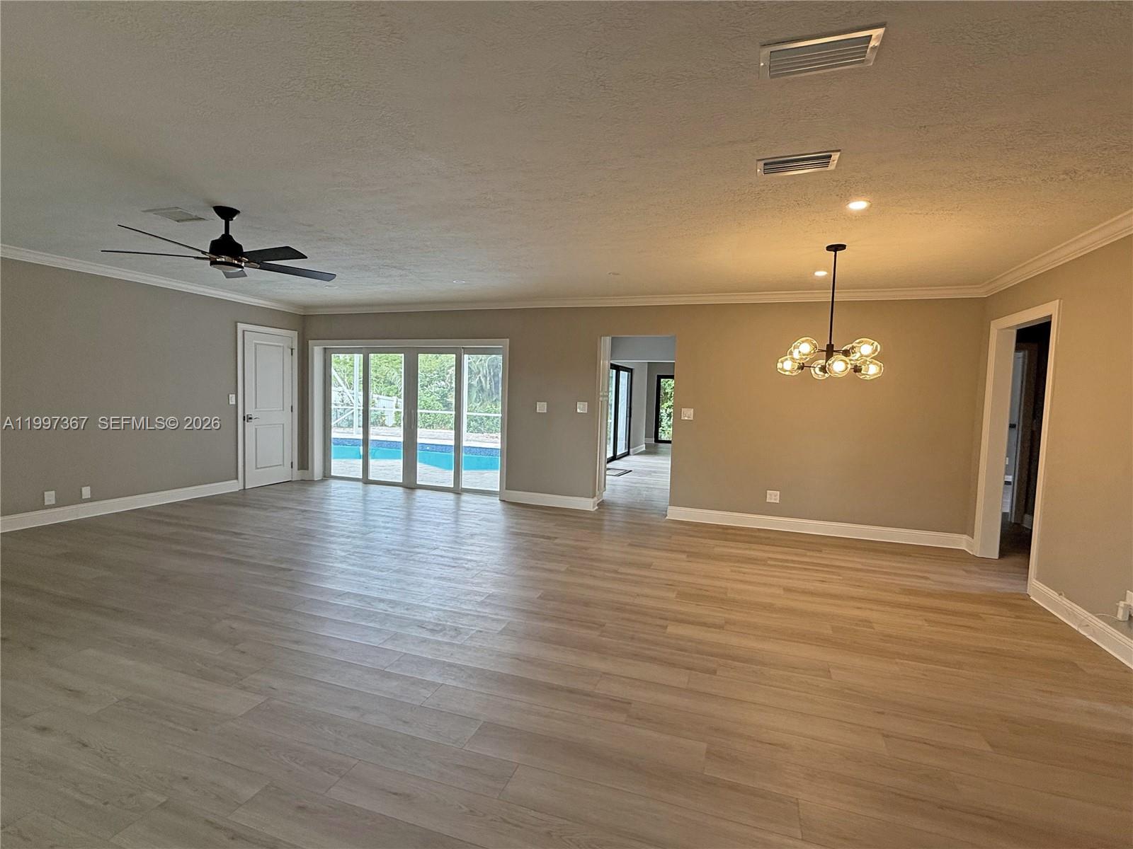 PLANTATION PARK LAKESITES - Residential