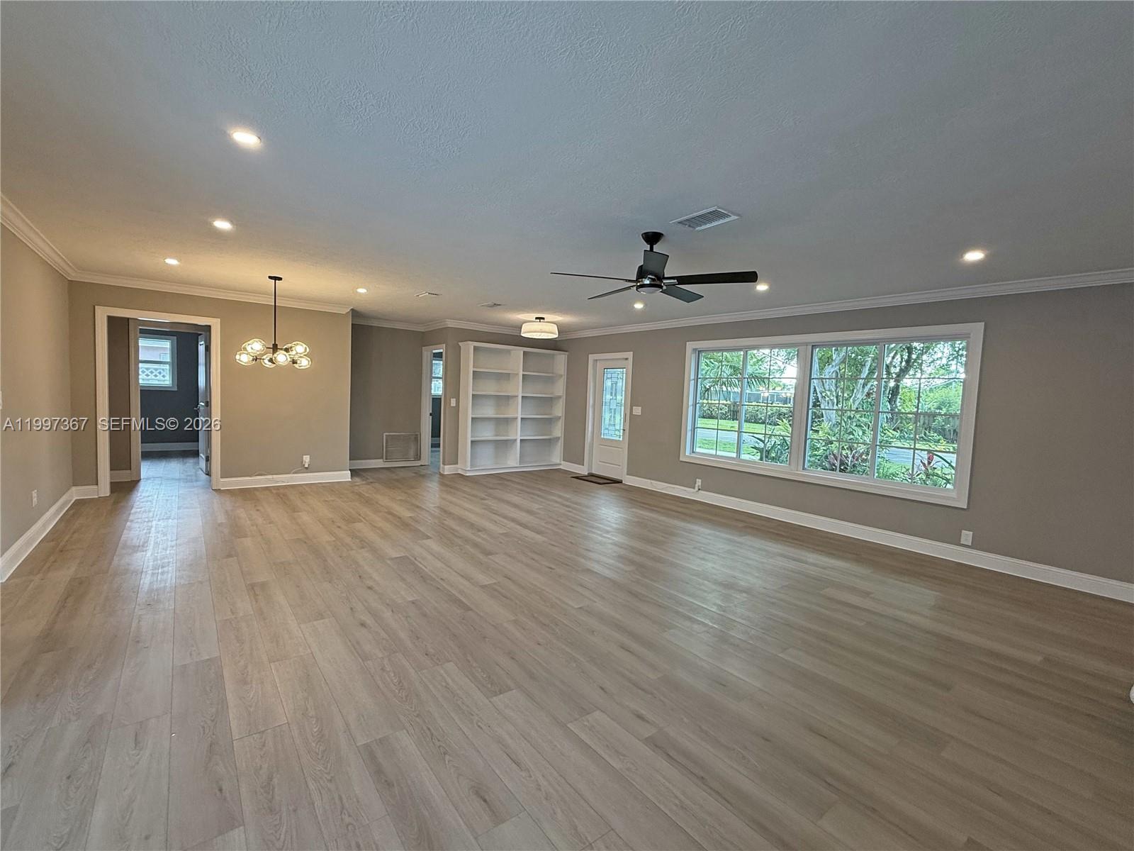 PLANTATION PARK LAKESITES - Residential