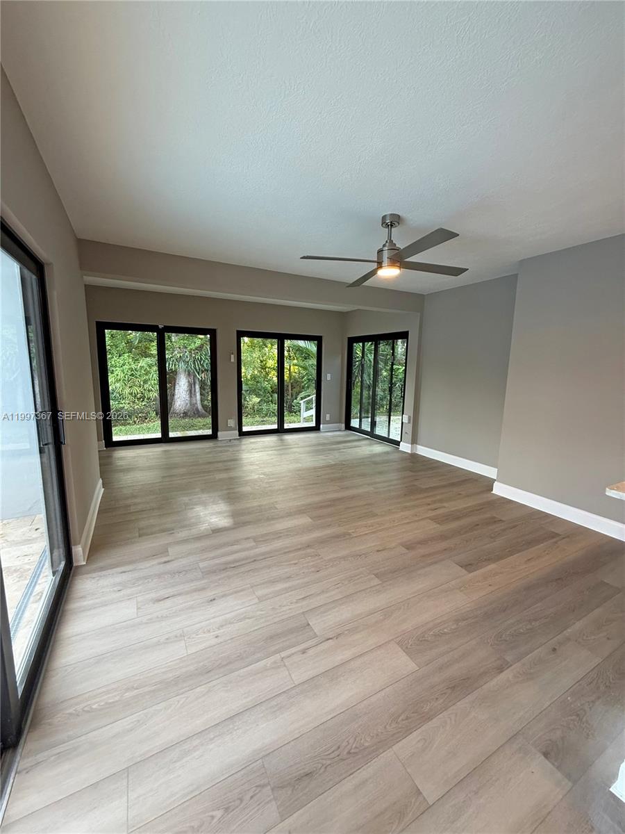 PLANTATION PARK LAKESITES - Residential