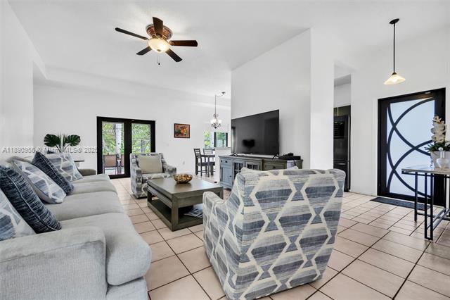 CINNAMON PLACE II - Residential