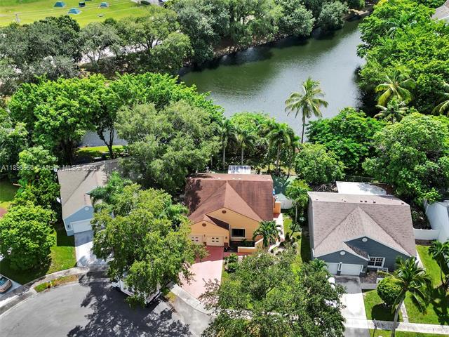 CINNAMON PLACE II - Residential